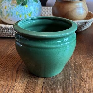 Green Ceramic Planter 🪴